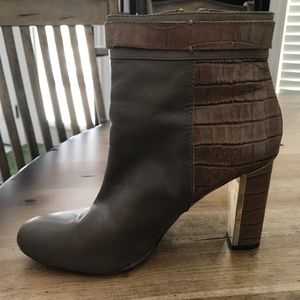 Ann Taylor booties w/heel
